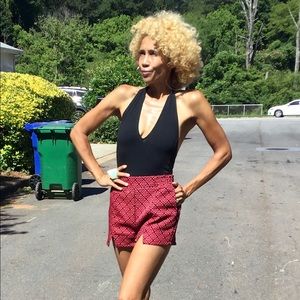 Moonlight YOOX red brocade slit hot shorts pants M